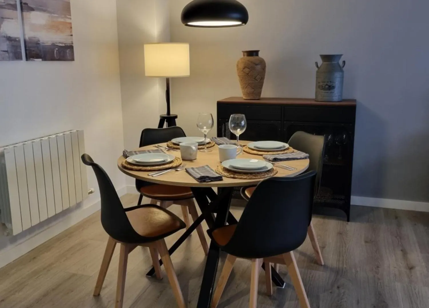 Qehome Confort Y Parquing En El Centro De Manresa 0*,  Spain