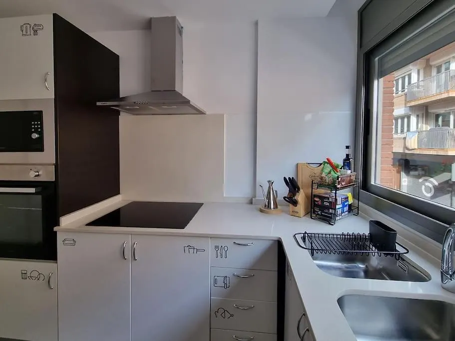Qehome Confort Y Parquing En El Centro De Manresa 0*,  Spain